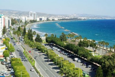 Vy från hamnstaden Limassol, Cypern.
